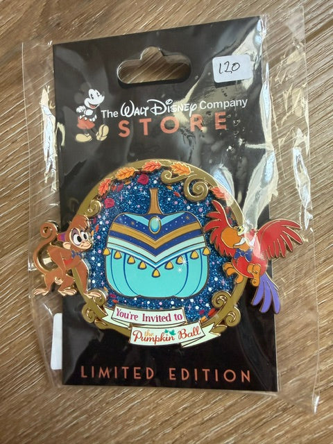 Aladdin Pumpkin DEC LE 250 Ball Pin