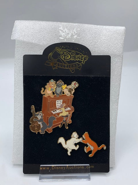 Aristocats Auctions Cast Jumbo Piano LE 100 Disney Pin
