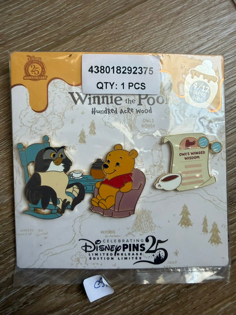 Winnie the Pooh Owl 4/12 WDW DLR LR Disney Pin