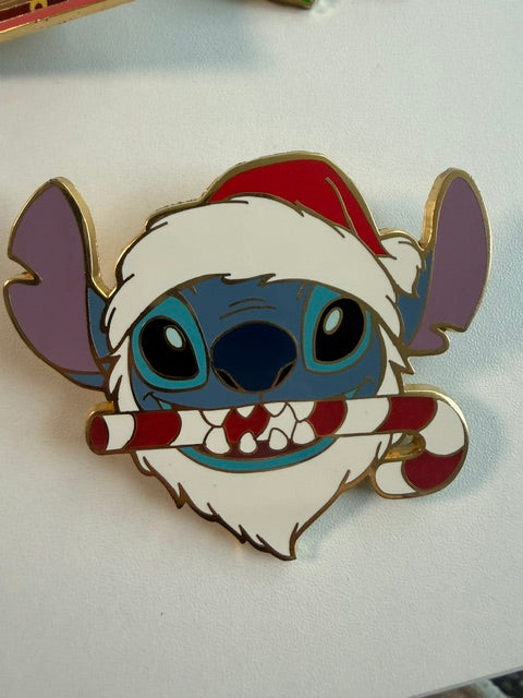 Stitch As Santa Claus Auctions LE 100 Disney Pin