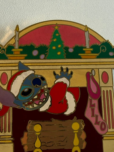 Stitch Christmas Fire Place LE 1000 Disney Pin FLAWED
