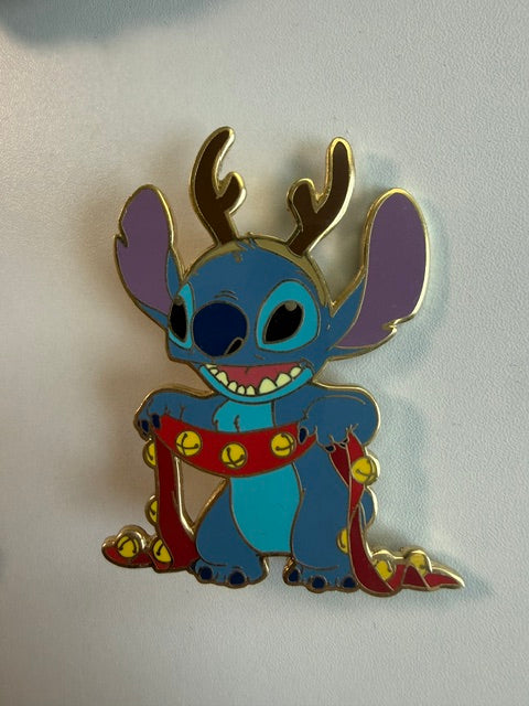 Stitch Shopping Reindeer LE 500 Shopping Pin