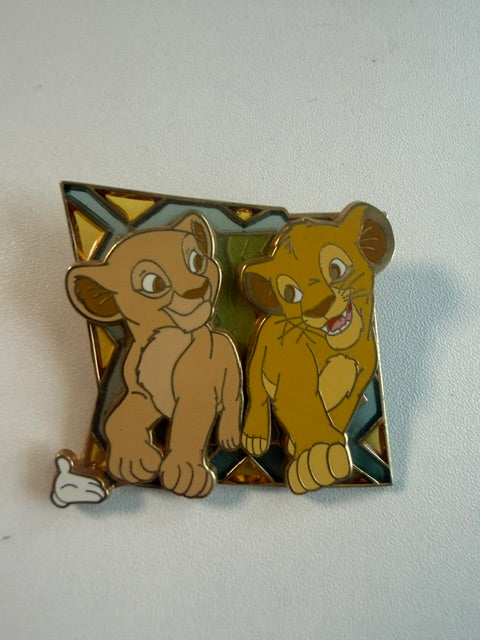 Lion King White Glove LE 500 Disney Pin