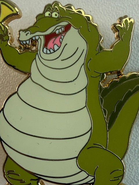 Princess and the Frog Shopping LE 250 Louis Disney Pin TINY FLAW