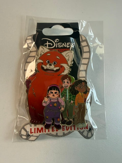Turning Red Group DSSH LE Disney Pin