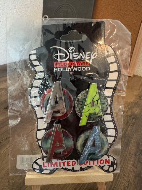 DISNEY PIN 4 MARVEL AVENGERS LOGOS AGE OF ULTRON DSF DSSH LE 300 SODA FOUNTAIN