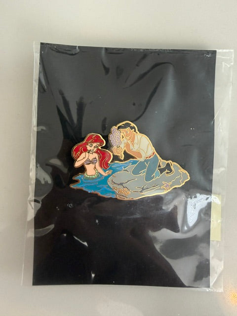Little Mermaid Eric Shopping LE 250 Disney Pins