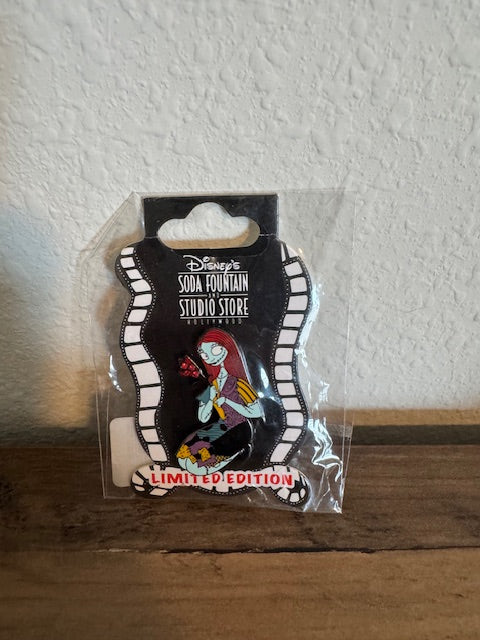 Sally NBC Flowers DSF LE 300 Disney Pin