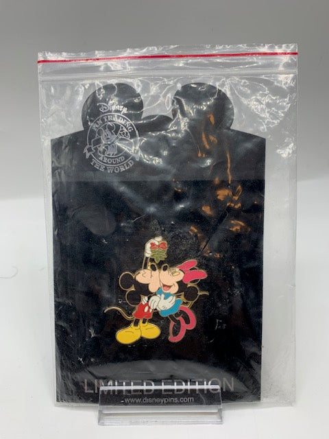 Mickey Minnie Missletoe Shopping LE 250 Disney Pin