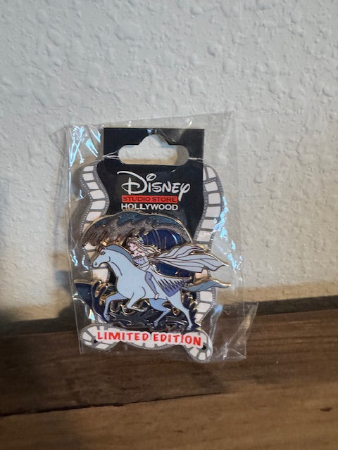 ELSA DSSH Wave LE 400 Disney Pin