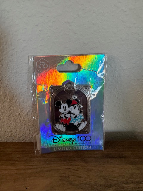 Mickey Minnie Classic DEC 100 LE 400 Disney Pin