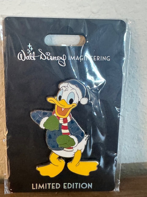 Donald Christmas WDI LE 300 Disney Pin