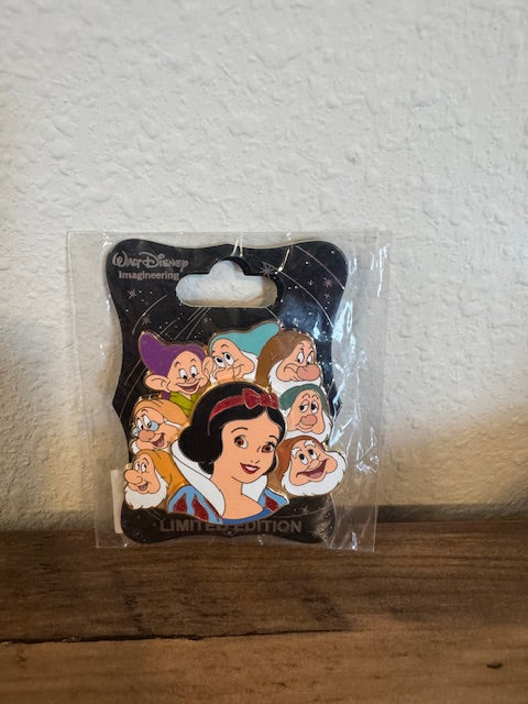 Snow White Cluster WDI LE 250 Disney Pin