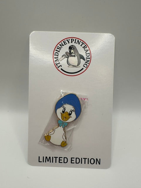 WDI Adorb Abigail Goose Chaser Le 300 Pin J