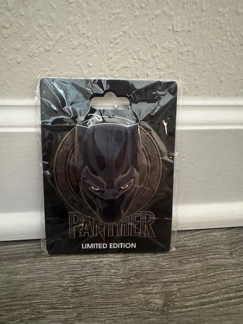 Black Panther Jumbo Mask LE 400 DSSH