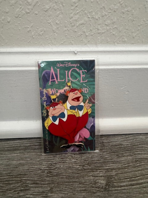 Tweddle Paris Elenore Bridge LE 400 Disney Pin