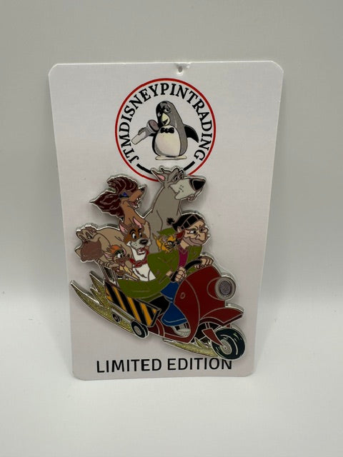 WDI Grand Prix Oliver and Company LE 300 Pin J