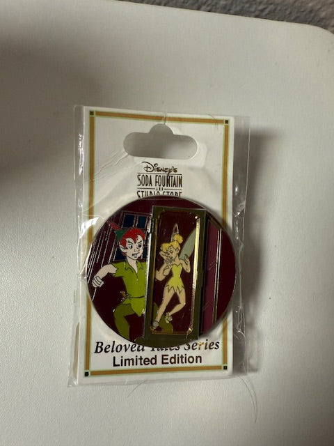 Peter Pan Beloved Tales DSSH LE 300 Disney Pin