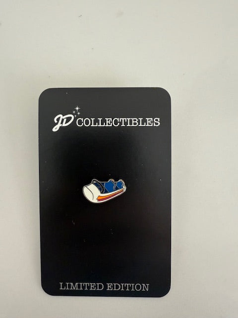 Tiny Kingdom Matterhorn Disneyland 2nd Disney Pin