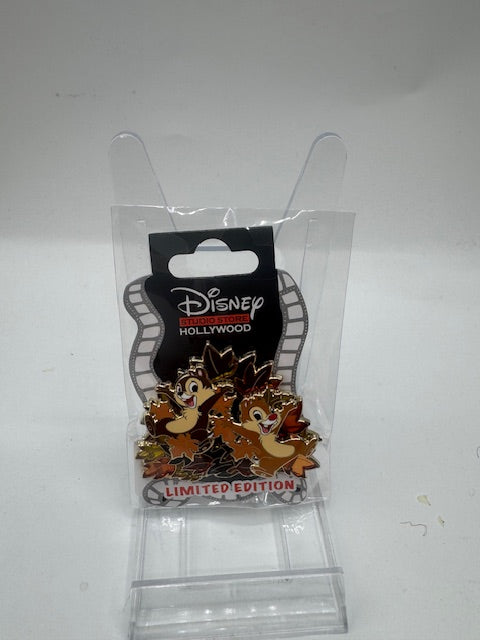 Chip Dale Fall Leafs DSSH LE 400 Disney Pin