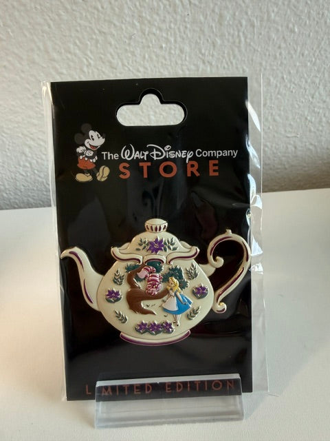 Cheshire Alice Teapot