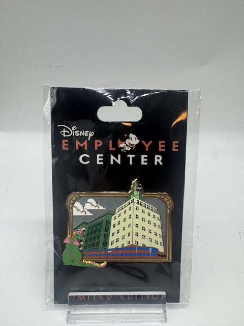 Elliott Studios DEC LE 250 Disney Pin