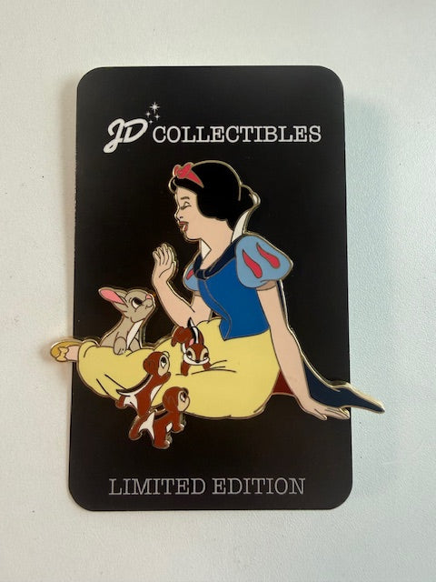 Snow White and Friends Shopping LE 300 Disney Pin