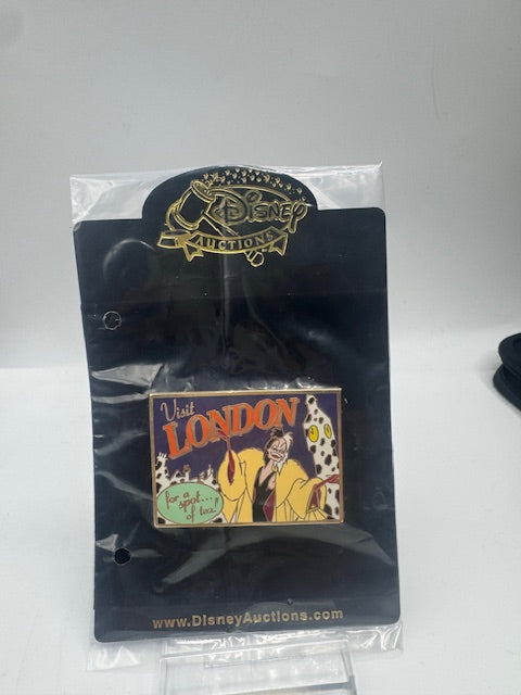 Visit London Postcard Auctions Cruella LE 100 Disney Pin