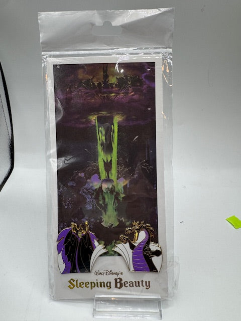 Sleeping beauty Banner LE 500 Disney Pin 2 Set
