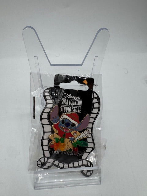 Stitch Christmas 2007 DSSH LE 300 Disney Pin Christmas Lights