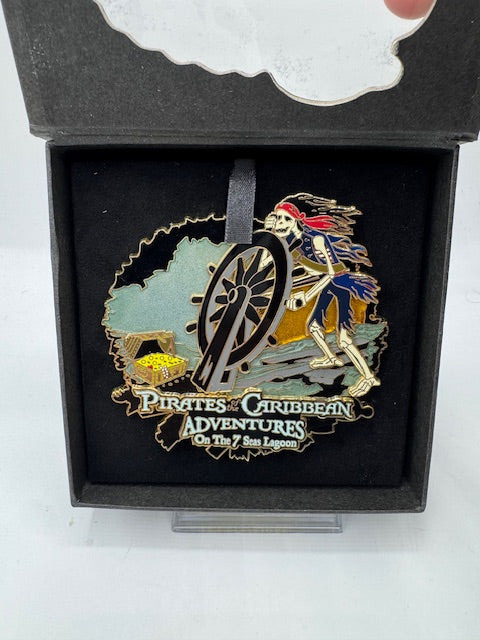 Pirates Helmsman Jumbo Adventures LE 750 Disney Pin