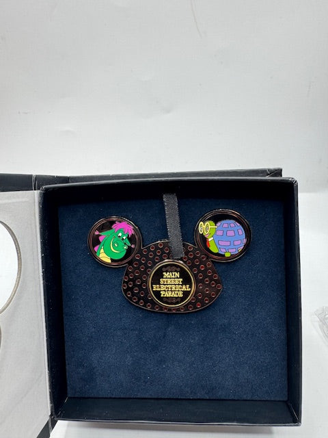Ellott Main Street Parade Jumbo 50 Years LE 750 Disney Pin