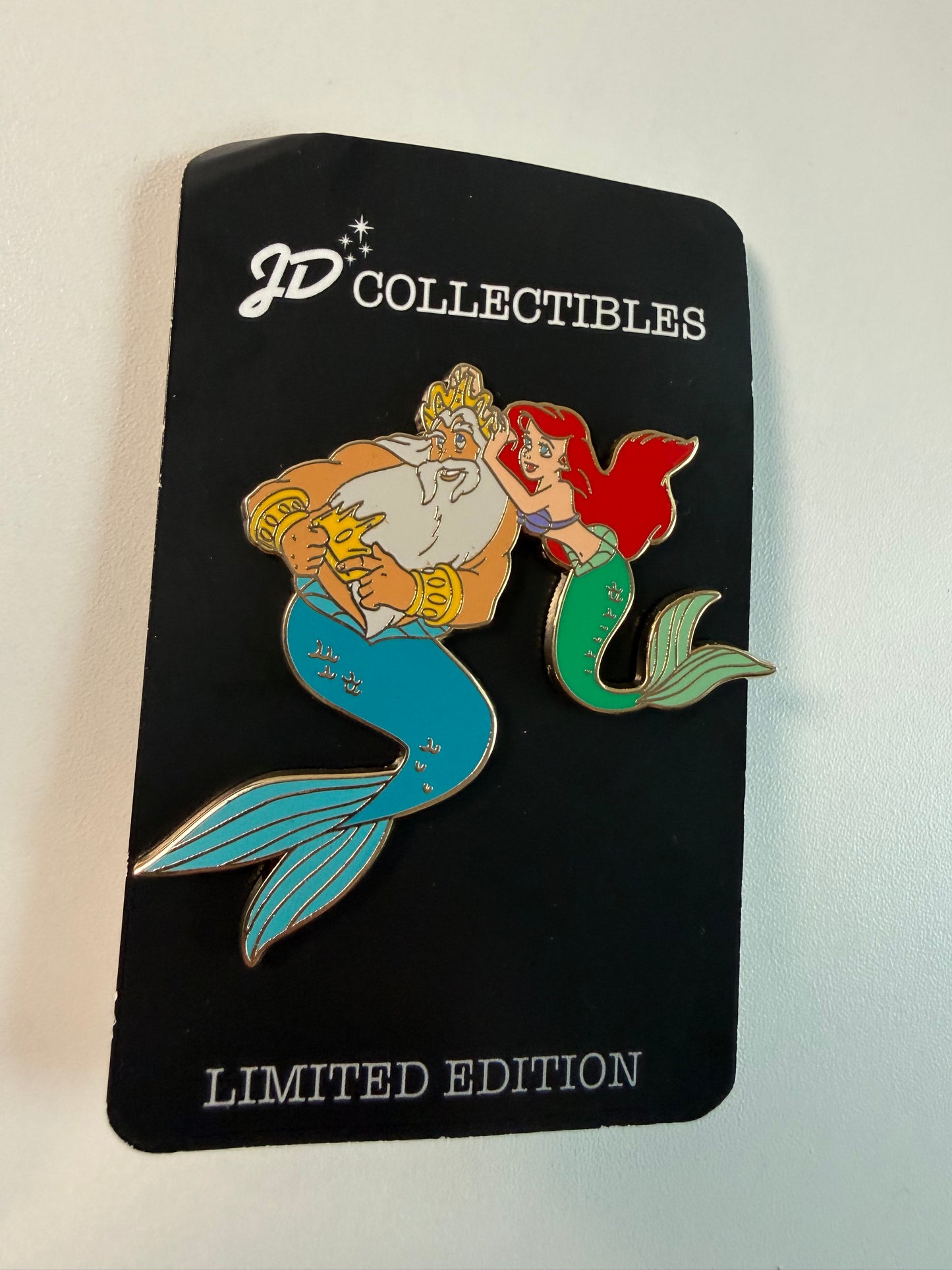 Ariel King Triton Fathers Day Auctions LE 100 Disney Pin