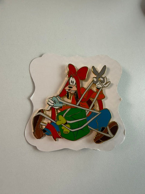 Goofy Christmas Auctions LE 100 Disney Pin