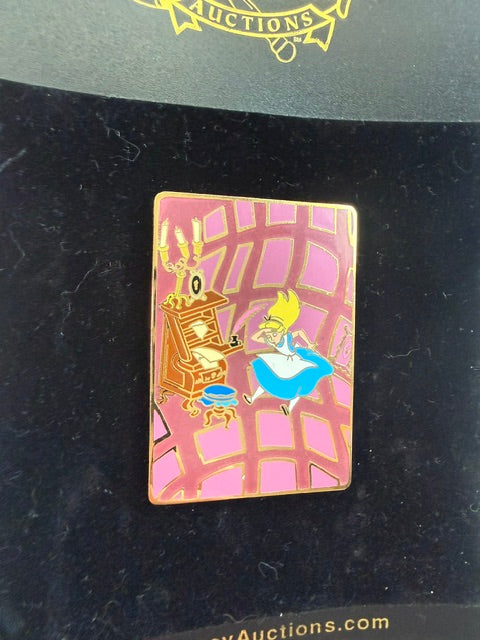Alice Rabbit Hole Auctions LE 1000 Disney Pin