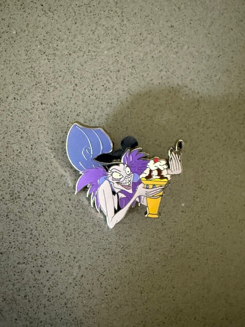 Yzma Emperor New Groove PTD DSSH LE 300 Disney Pin