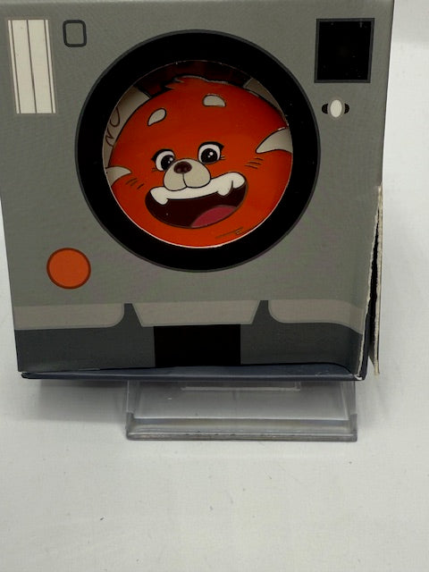 Mei Mei  Say Cheese WDI LE 300 Disney Pin