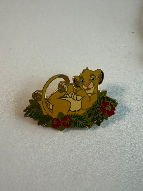 Simba Auctions Leaf FLAWED LE 250 Disney Pin