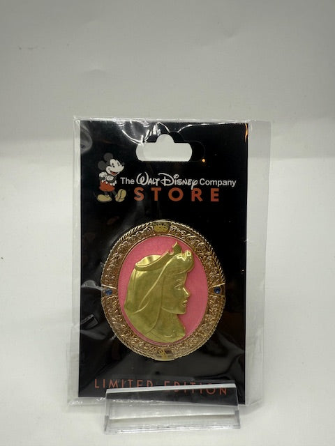 Aurora Cameo DEC LE 300 Disney Pin