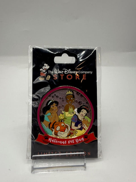Jasmine Tiana Snow DEC LE 300 Disney Pin