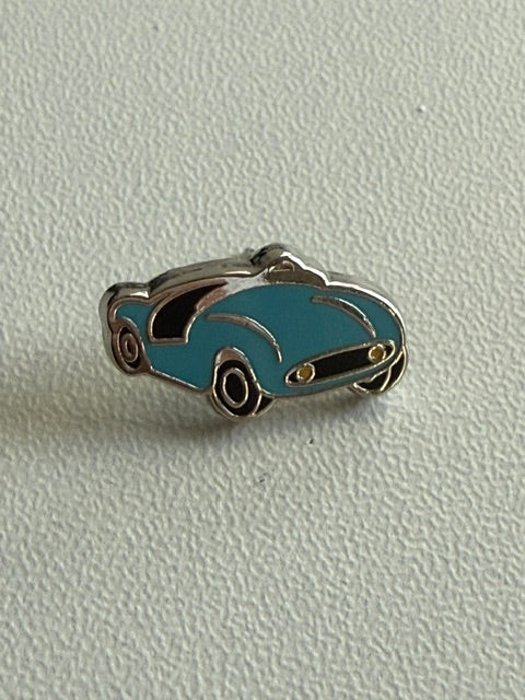 Car Tiny Kingdom LR Disney Pin