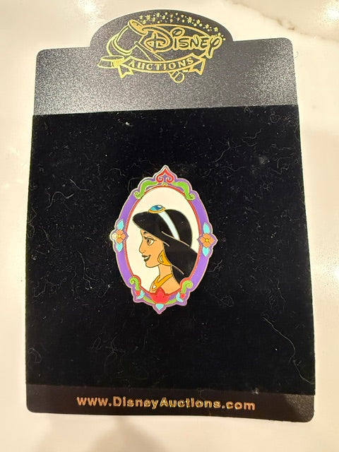Jasmine Cameo Auctions LE 500 Disney Pin FLAWED