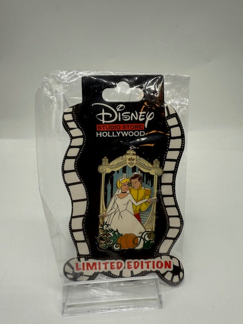 Cinderella Wedding DSSH LE 300 Disney Pin