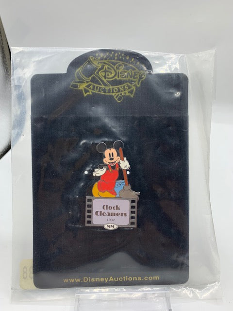 Mickey Mouse Film Roles Clock Cleaners LE 100 Disney Pins