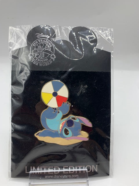 Stitch Beach Ball Shopping LE 100 Disney Pin