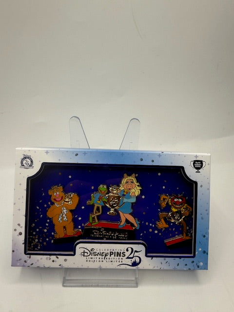 Muppets Shop Disney LE 900 Disney Pin