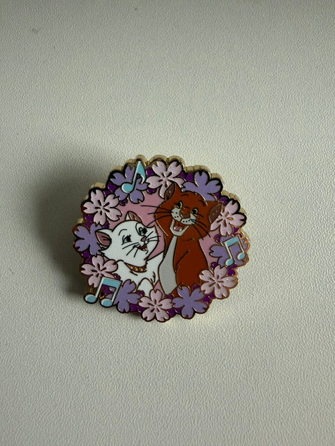Duchess O'Mally Aristocats Disney Pin Blog LE 200 Disney Pin