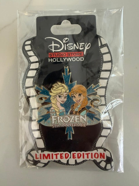 Frozen 5th Anniversary DSSH LE 400 Disney Pin