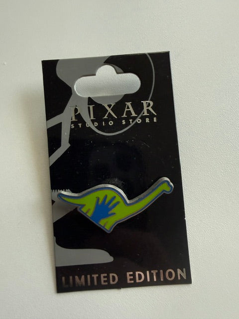 Dinosaur Good Dino Pixar Store Studios LE 400 Disney Pin