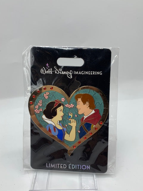 Snow White Couple Heart WDI LE 300 Disney Pin